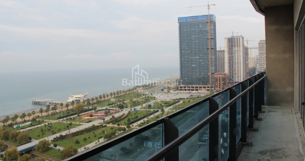 Квартира 75.86 м² - Леха і Марії Качинських, Батумі, Грузія