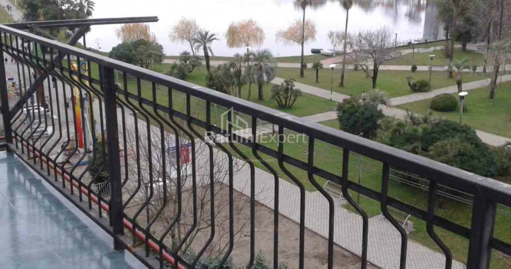 Квартира 78 м² - Петра Мелiкiшвiлi, Батумі, Грузія