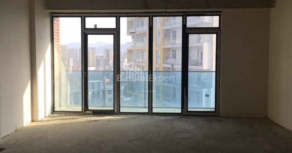 Квартира 47.65 м² - Леха і Марії Качинських, Батумі, Грузія