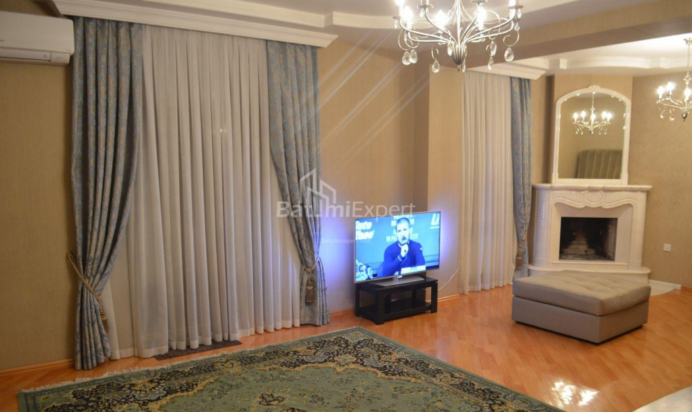Квартира 160 м² - Зураба Горгiладзе, Батумі, Грузія