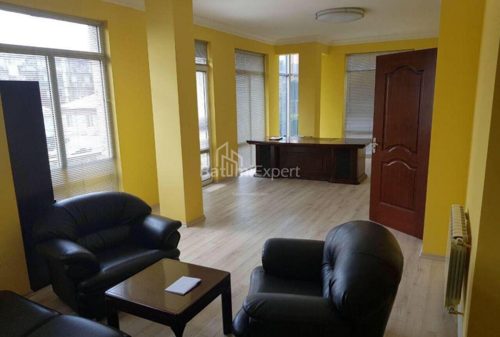 Квартира 122 м² - Михайла Лермонтова, Батумі, Грузія