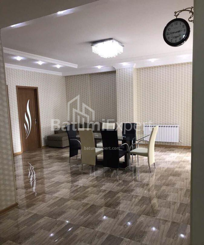 Квартира 104 м² - Юр'ївська, Батумі, Грузія