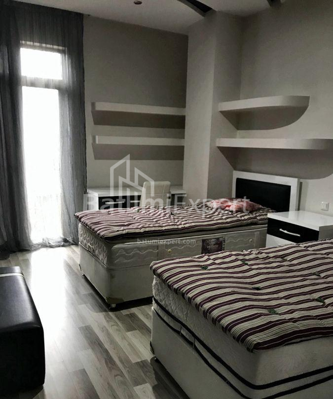 Квартира 96 м² - Вахтанга Горгасалі, Батумі, Грузія