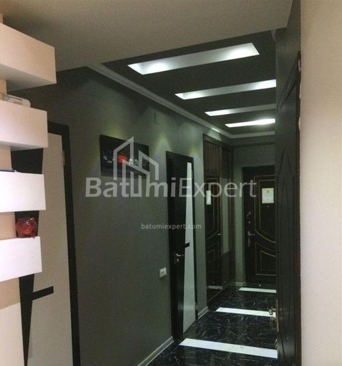 Квартира 107 м² - Шерифа Хімшіашвілі, Батумі, Грузія