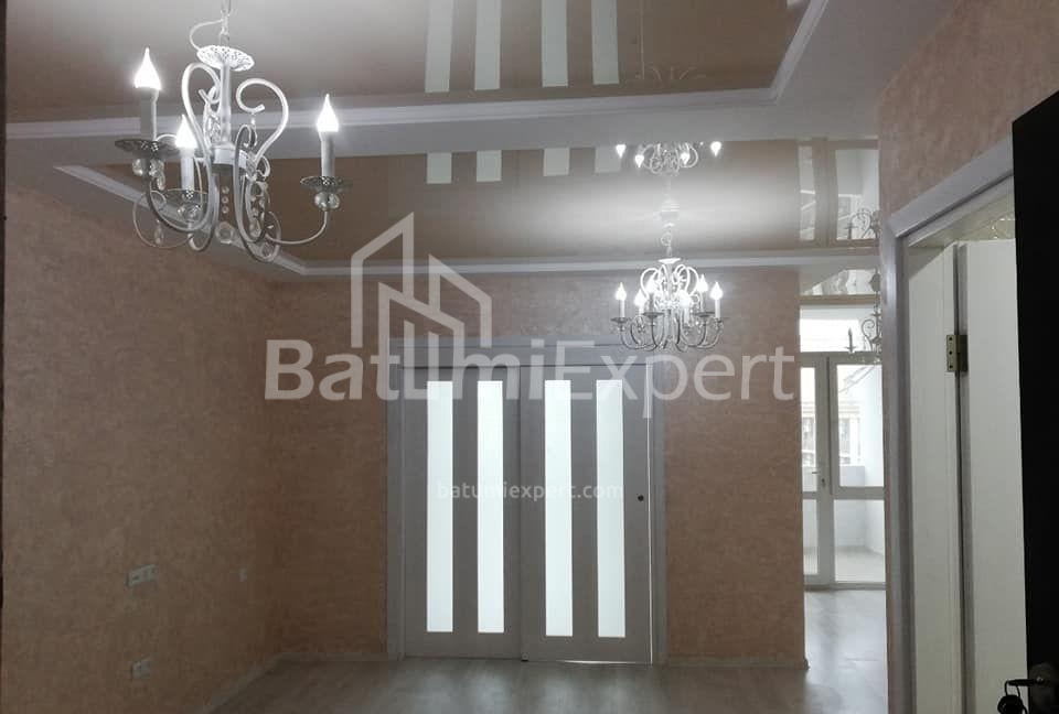 Квартира 47 м² - Юсуфа Кобаладзе, Батумі, Грузія