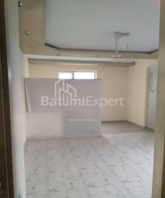 Квартира 40 м² - Давида Агмашенеблі, Батумі, Грузія