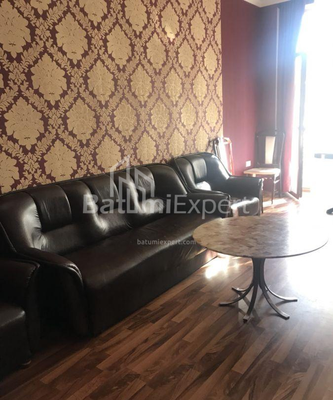 Квартира 100 м² - Петра Мелiкiшвiлi, Батумі, Грузія