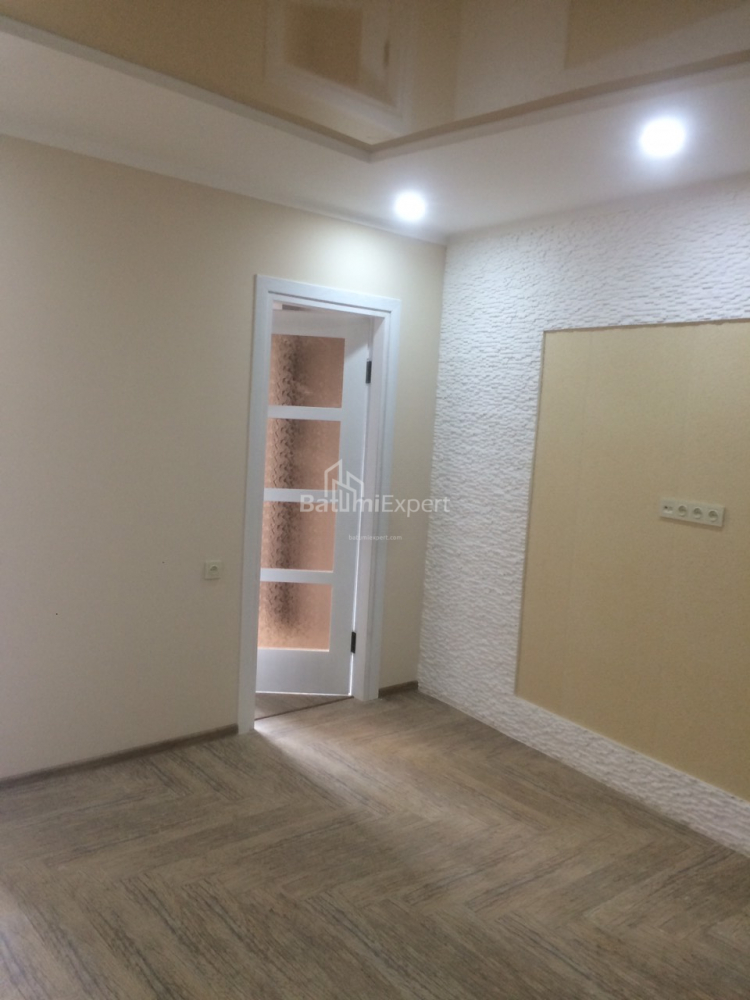 Квартира 47 м² - Юсуфа Кобаладзе, Батумі, Грузія