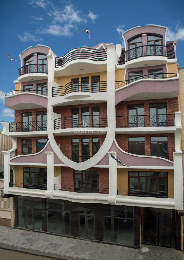 Квартира 60.8 м² - Ісрафіла Джинчарадзе, Батумі, Грузія
