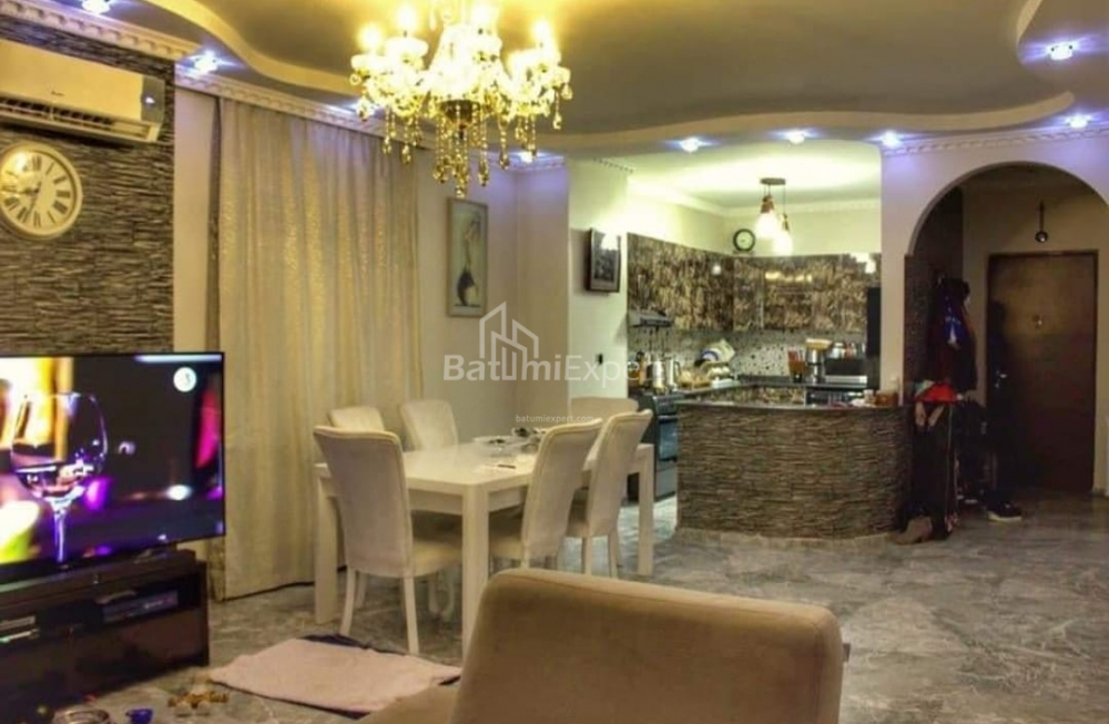 Квартира 120 м² - Іллі Чавчавадзе, Батумі, Грузія