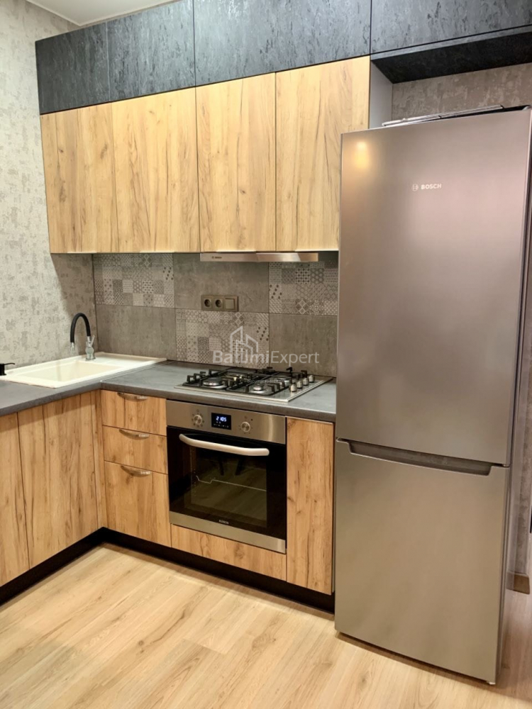 Квартира 58 м² - Фрiдiона Халвашi, Батумі, Грузія