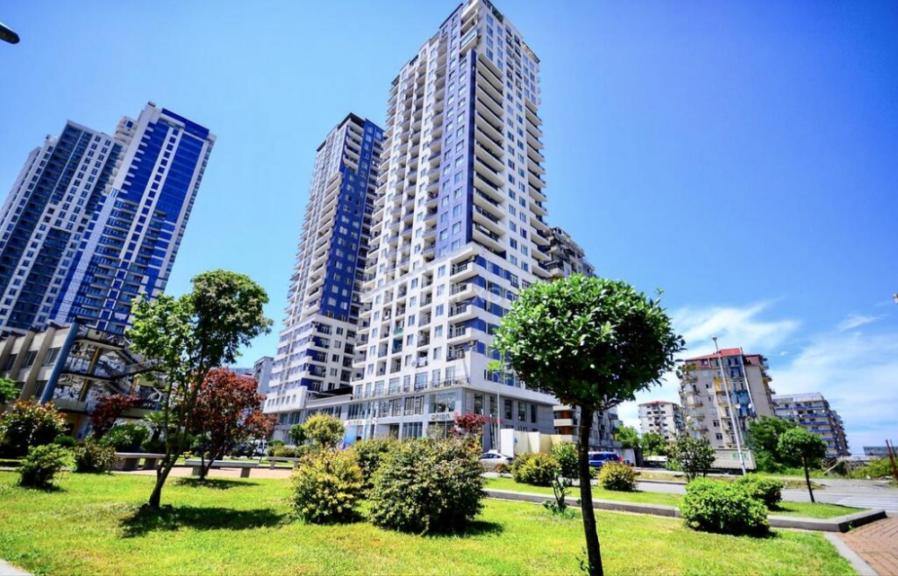 Квартира 70 м² - Ніко Піросмані, Батумі, Грузія