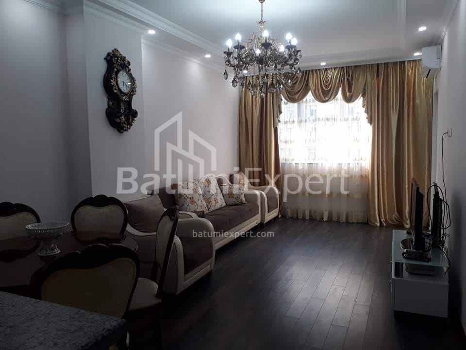 Квартира 72 м² - Еквтіме Такаішвілі, Батумі, Грузія