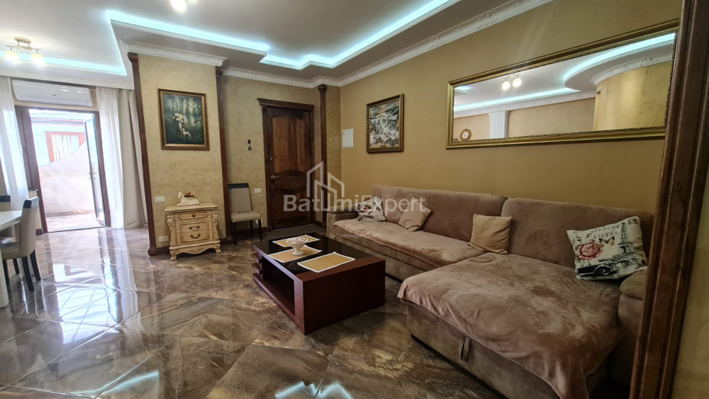 Квартира 90 м² - Костянтина Гамсахурдія, Батумі, Грузія