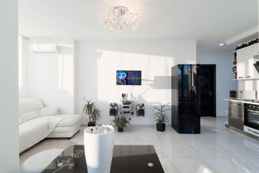 Квартира 75.6 м² - Ніко Піросмані, Батумі, Грузія