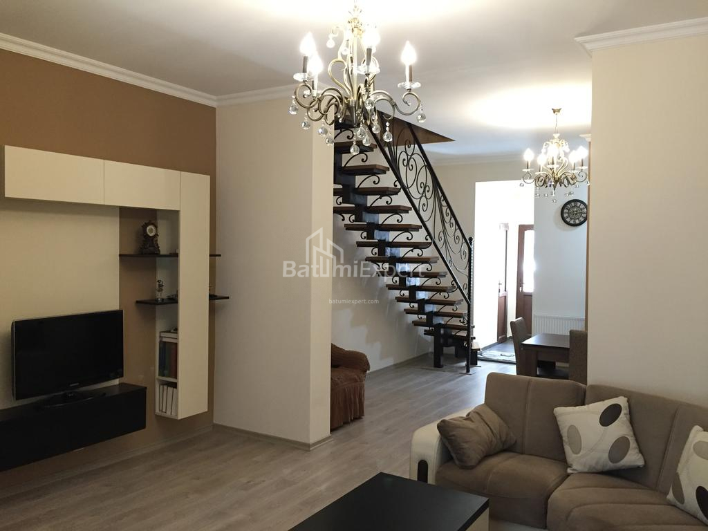 Квартира 88 м² - Ахмеда Мелашвілі, Батумі, Грузія
