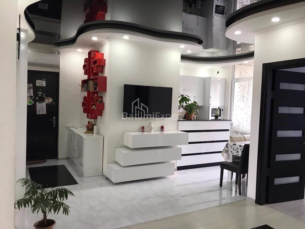 Квартира 79.6 м² - Стефана Зубалашвiлi, Батумі, Грузія
