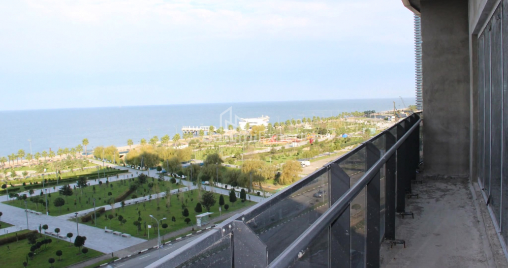 Квартира 75.57 м² - Леха і Марії Качинських, Батумі, Грузія