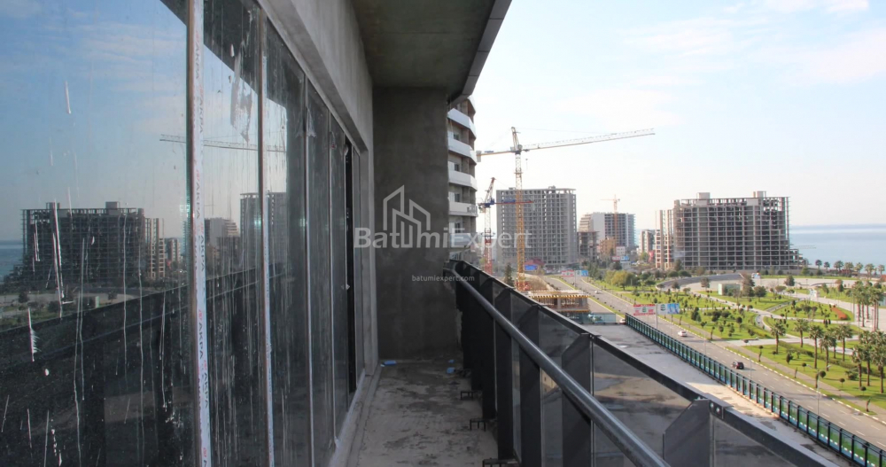 Квартира 75.75 м² - Леха і Марії Качинських, Батумі, Грузія