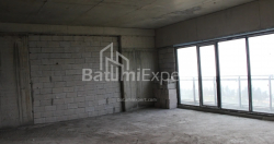 Квартира 75.86 м² - Леха і Марії Качинських, Батумі, Грузія