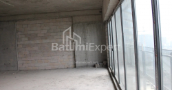 Квартира 75.86 м² - Леха і Марії Качинських, Батумі, Грузія