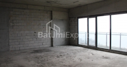 Квартира 75.86 м² - Леха і Марії Качинських, Батумі, Грузія