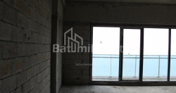 Квартира 75.86 м² - Леха і Марії Качинських, Батумі, Грузія