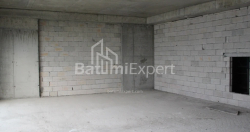 Квартира 75.86 м² - Леха і Марії Качинських, Батумі, Грузія