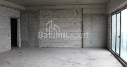 Квартира 75.86 м² - Леха і Марії Качинських, Батумі, Грузія