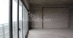 Квартира 2-комн 75.9 м² - Леха і Марії Качинських, Батумі