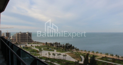 Квартира 75.86 м² - Леха і Марії Качинських, Батумі, Грузія