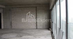 Квартира 76.07 м² - Леха і Марії Качинських, Батумі, Грузія
