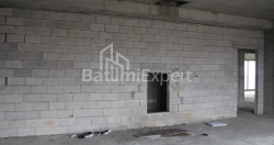 Квартира 63.6 м² - Леха і Марії Качинських, Батумі, Грузія