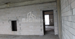 Квартира 76.07 м² - Леха і Марії Качинських, Батумі, Грузія