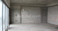 Квартира 2-комн 76.1 м² - Леха і Марії Качинських, Батумі