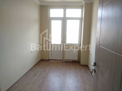 Квартира 72 м² - Петра Мелiкiшвiлi, Батумі, Грузія