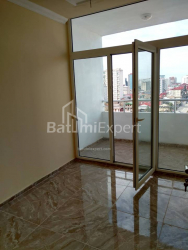 Квартира 72 м² - Петра Мелiкiшвiлi, Батумі, Грузія