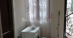 Квартира 9-комн 136 м² - Царя Парнаваза, Батумі
