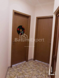 Квартира 2-комн 56 м² - Oлександра Пушкiна, Батумі