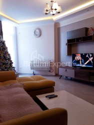 Квартира 2-комн 56 м² - Oлександра Пушкiна, Батумі
