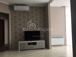 Квартира 3-комн 65 м² - Шалва Інасаридзе, Батумі