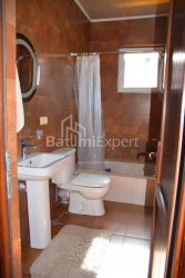Квартира 75 м² - Фрiдiона Халвашi, Батумі, Грузія
