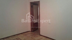 Квартира 3-комн 110 м² - Гіоргі Брцкінвале, Батумі