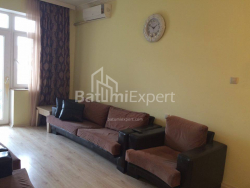 Квартира 2-комн 57 м² - Шерифа Хімшіашвілі, Батумі