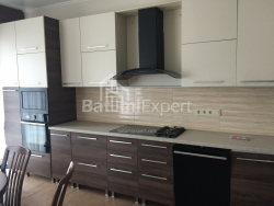 Квартира 3-комн 86 м² - Гіоргі Брцкінвале, Батумі