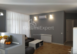 Квартира 3-комн 80 м² - Oлександра Пушкiна, Батумі