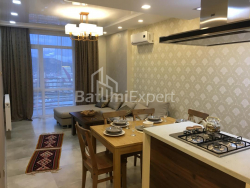 Квартира 2-комн 54 м² - Зураба Горгiладзе, Батумі