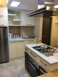 Квартира 2-комн 54 м² - Зураба Горгiладзе, Батумі