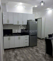 Квартира 3-комн 60 м² - Юр'ївська, Батумі
