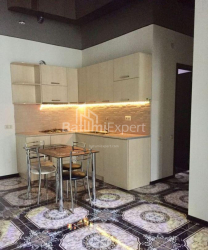 Квартира 2-комн 57 м² - Юр'ївська, Батумі